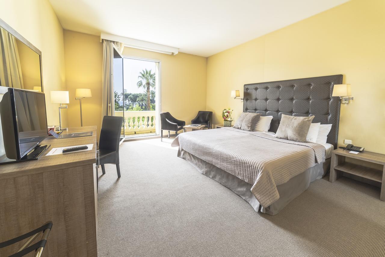 Anantara Plaza Nice Hotel - A Leading Hotel Of The World Exteriér fotografie A room at the hotel